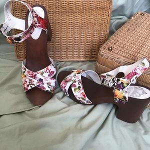 Fergalicious Floral & Faux Wood Sandals
